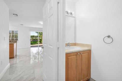 Touwnhouse à vendre à Boynton Beach, Floride: 3 chambres, 133.87 m2 № 2077648 - photo 6