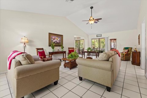 House in Port Charlotte, Florida 2 bedrooms, 98.29 sq.m. № 2099434 - photo 7