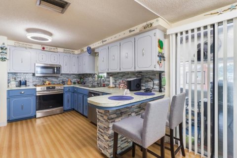 Villa ou maison à vendre à Crystal River, Floride: 2 chambres, 104.05 m2 № 2273321 - photo 8