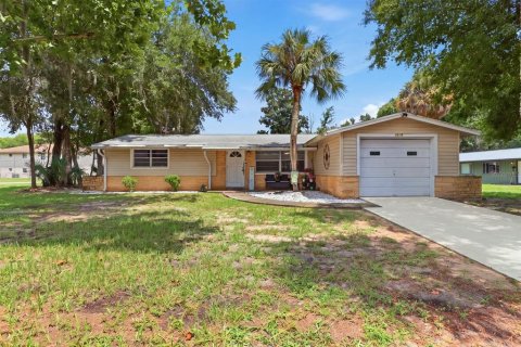 House in Crystal River, Florida 2 bedrooms, 104.05 sq.m. № 2273321