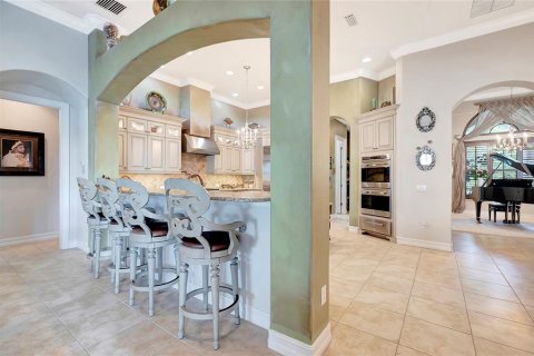 Casa en venta en Tampa, Florida, 5 dormitorios, 461.63 m2 № 1717422 - foto 21