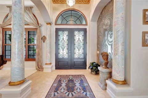Casa en venta en Tampa, Florida, 5 dormitorios, 461.63 m2 № 1717422 - foto 3