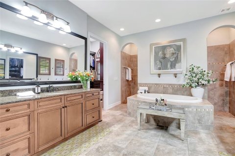 Casa en venta en Tampa, Florida, 5 dormitorios, 461.63 m2 № 1717422 - foto 16