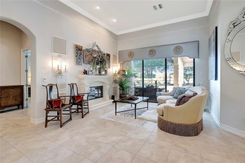 Casa en venta en Tampa, Florida, 5 dormitorios, 461.63 m2 № 1717422 - foto 8