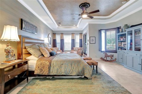 Casa en venta en Tampa, Florida, 5 dormitorios, 461.63 m2 № 1717422 - foto 10