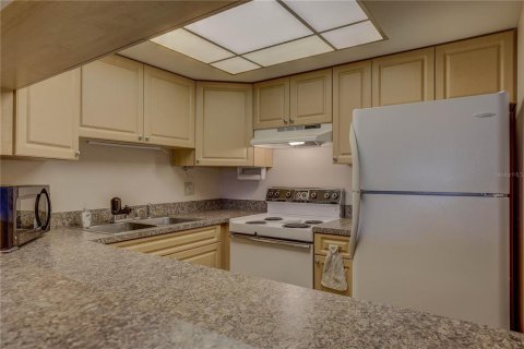 Condominio en venta en Clearwater, Florida, 1 dormitorio, 65.4 m2 № 1916010 - foto 17