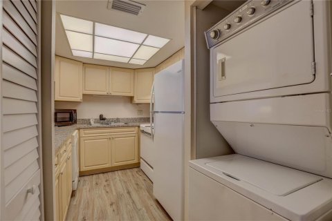 Condominio en venta en Clearwater, Florida, 1 dormitorio, 65.4 m2 № 1916010 - foto 20