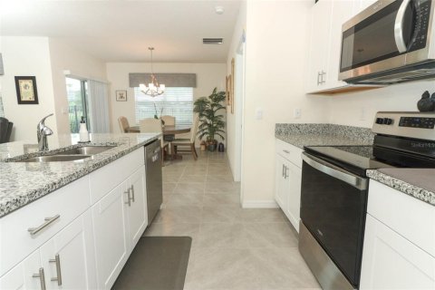 House in Ormond Beach, Florida 3 bedrooms, 156.54 sq.m. № 1757707 - photo 11