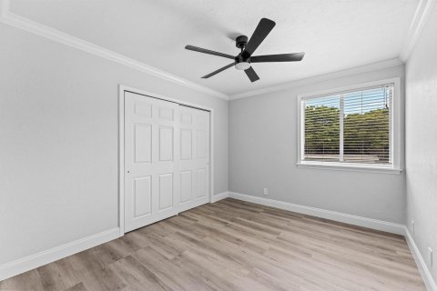 Copropriété à louer à Palm Springs, Floride: 2 chambres, 81.75 m2 № 2191994 - photo 24