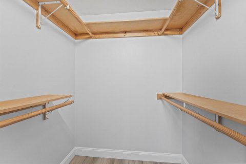 Copropriété à louer à Palm Springs, Floride: 2 chambres, 81.75 m2 № 2191994 - photo 19