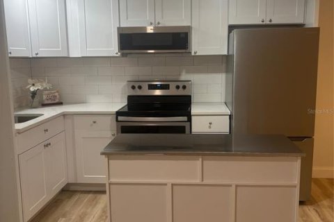Condo in Clearwater, Florida, 1 bedroom  № 1640658 - photo 3