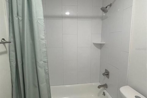 Condo in Clearwater, Florida, 1 bedroom  № 1640658 - photo 13