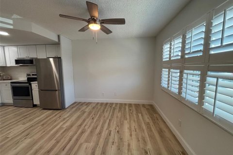 Condo in Clearwater, Florida, 1 bedroom  № 1640658 - photo 7