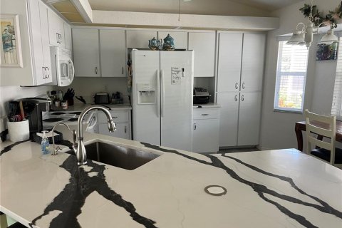Снять в аренду виллу или дом в Порт-Шарлотт, Флорида 6 комнат, 128.67м2, № 1866512 - фото 7