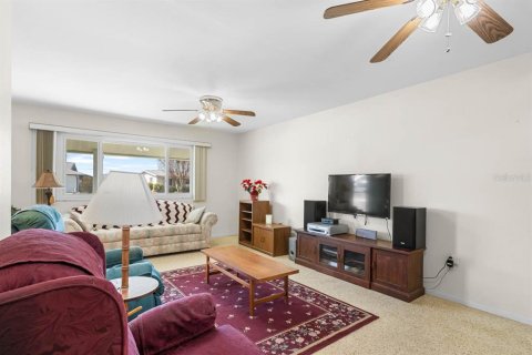 Villa ou maison à vendre à Sun City Center, Floride: 3 chambres, 141.03 m2 № 2147593 - photo 6