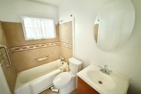 Купить виллу или дом в Юстис, Флорида 5 комнат, 62.43м2, № 1846657 - фото 11