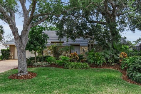 House in Sarasota, Florida 4 bedrooms, 232.26 sq.m. № 2223783