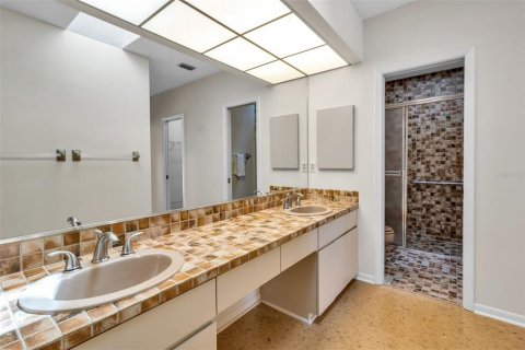 Villa ou maison à vendre à Sarasota, Floride: 4 chambres, 232.26 m2 № 2223783 - photo 16