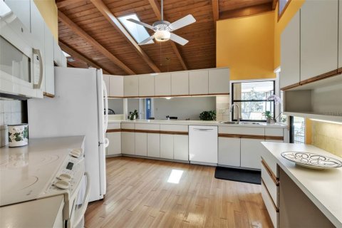 Villa ou maison à vendre à Sarasota, Floride: 4 chambres, 232.26 m2 № 2223783 - photo 18