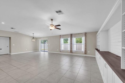 House in Ruskin, Florida 4 bedrooms, 237.55 sq.m. № 1649303 - photo 7