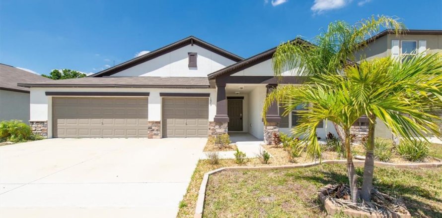 House in Ruskin, Florida 4 bedrooms, 237.55 sq.m. № 1649303