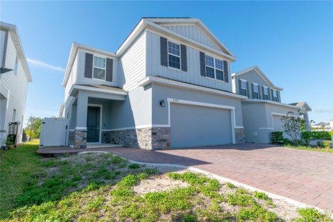 House in Kissimmee, Florida 4 bedrooms, 190.26 sq.m. № 1597666 - photo 1