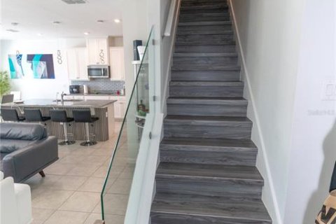 House in Kissimmee, Florida 4 bedrooms, 190.26 sq.m. № 1597666 - photo 19