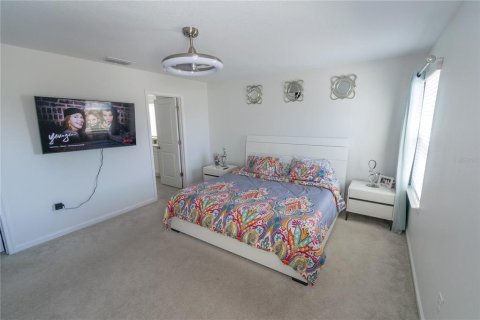 House in Kissimmee, Florida 4 bedrooms, 190.26 sq.m. № 1597666 - photo 23