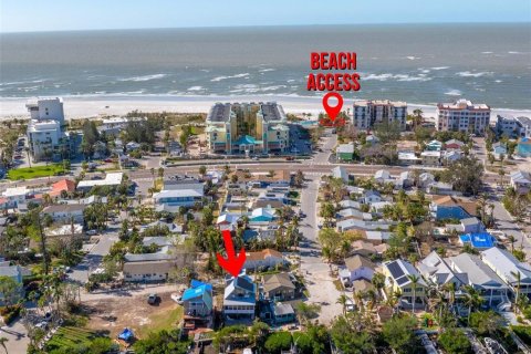 Casa en alquiler en Treasure Island, Florida, 3 dormitorios, 157 m2 № 1827754 - foto 2