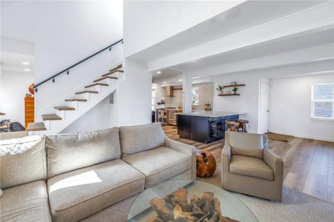 Casa en alquiler en Treasure Island, Florida, 3 dormitorios, 157 m2 № 1827754 - foto 19