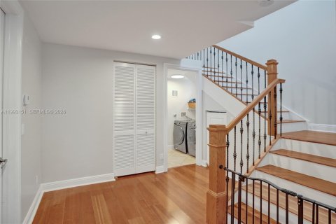 Adosado en venta en Fort Lauderdale, Florida, 3 dormitorios, 244.33 m2 № 2063168 - foto 28