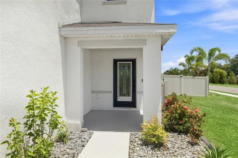 House in Parrish, Florida 4 bedrooms, 209.96 sq.m. № 2302856 - photo 4
