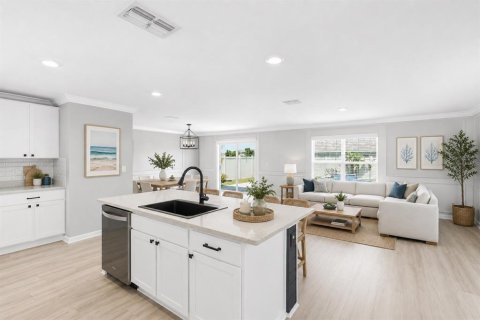 House in Parrish, Florida 4 bedrooms, 209.96 sq.m. № 2302856 - photo 6