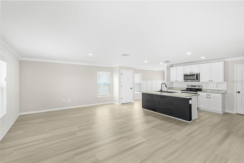 House in Parrish, Florida 4 bedrooms, 209.96 sq.m. № 2302856 - photo 16