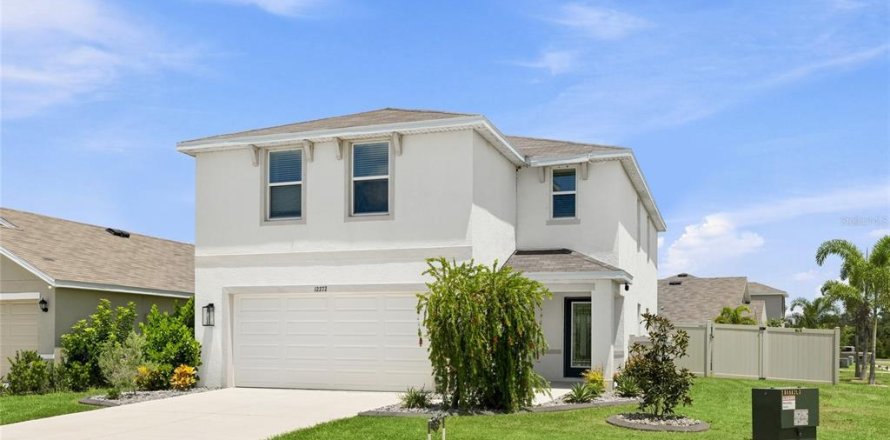 House in Parrish, Florida 4 bedrooms, 209.96 sq.m. № 2302856