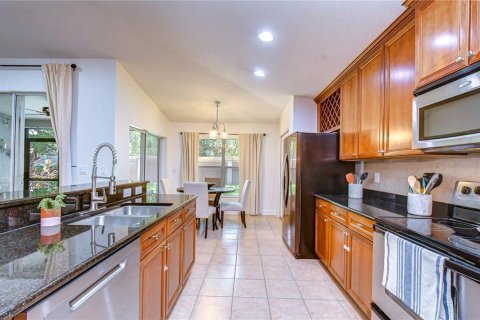 House in Land O' Lakes, Florida 4 bedrooms, 187.11 sq.m. № 2151999 - photo 13