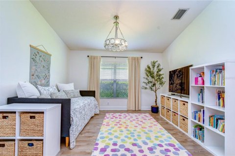 House in Land O' Lakes, Florida 4 bedrooms, 187.11 sq.m. № 2151999 - photo 6