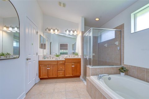 House in Land O' Lakes, Florida 4 bedrooms, 187.11 sq.m. № 2151999 - photo 20