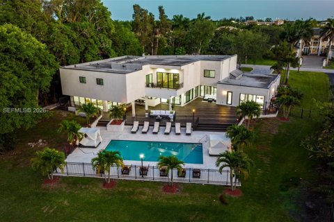 Купить виллу или дом в Плантация, Флорида 9 спален, 797.29м2, № 2046835 - фото 10