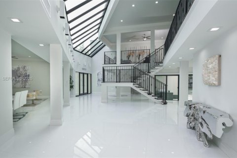 Купить виллу или дом в Плантация, Флорида 9 спален, 797.29м2, № 2046835 - фото 3