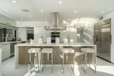 Купить виллу или дом в Плантация, Флорида 9 спален, 797.29м2, № 2046835 - фото 4