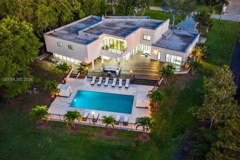 Купить виллу или дом в Плантация, Флорида 9 спален, 797.29м2, № 2046835 - фото 6