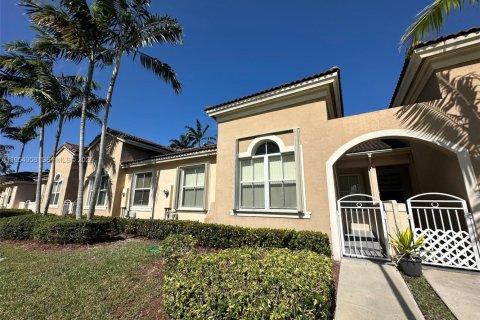 Touwnhouse à vendre à Miami, Floride: 3 chambres, 112.97 m2 № 2010053 - photo 29