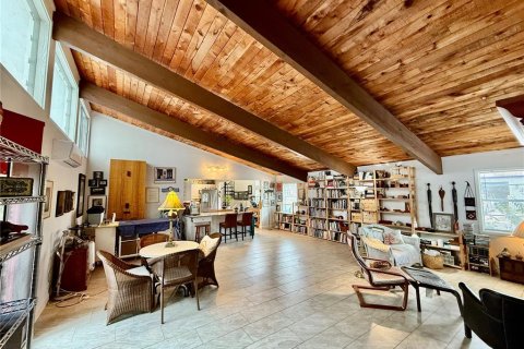 Villa ou maison à vendre à Sarasota, Floride: 3 chambres, 148.64 m2 № 1898880 - photo 7