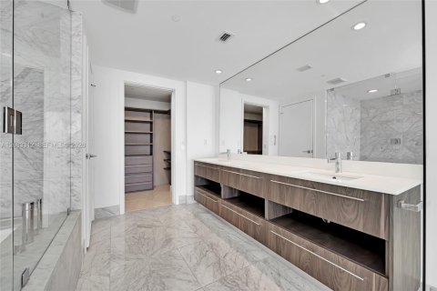 Copropriété à louer à Miami, Floride: 3 chambres, 151.8 m2 № 2352019 - photo 20