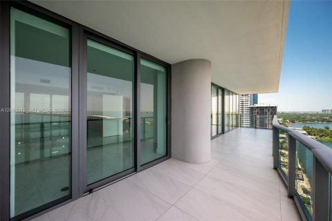 Copropriété à louer à Miami, Floride: 3 chambres, 151.8 m2 № 2352019 - photo 8
