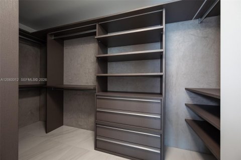 Copropriété à louer à Miami, Floride: 3 chambres, 151.8 m2 № 2352019 - photo 23