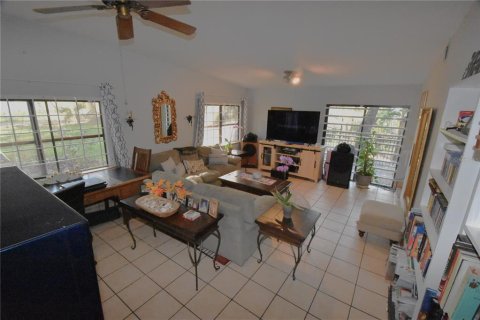 Casa en venta en Micanopy, Florida, 3 dormitorios, 158.03 m2 № 1568457 - foto 5