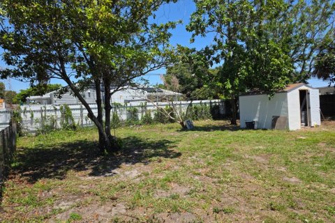 House in Miami Gardens, Florida 3 bedrooms, 101.45 sq.m. № 1706296 - photo 10