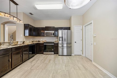 Touwnhouse à vendre à Tampa, Floride: 2 chambres, 157.19 m2 № 1845080 - photo 7